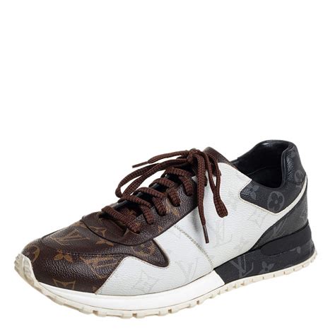 louis vuitton run away sneaker khaki